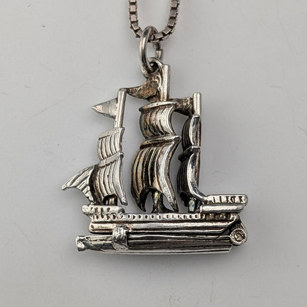 ヴィンテージ 帆船型ペンダント 純銀ネックレス付き